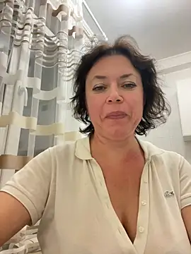 Snapshot of Kiravix chatting on November 2, 2025, 1:38 pm Kiravix online show from November 2, 2025, 1:38 pm