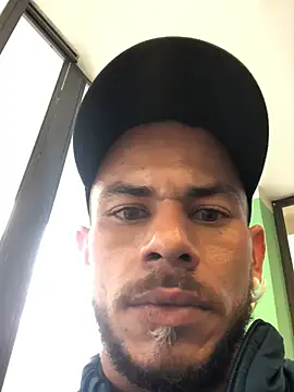 dylan jacobx online show from April 15, 2026, 8:09 pm