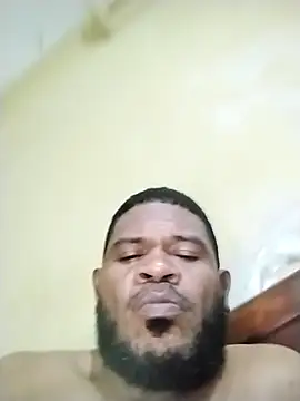 Snapshot of cometa267 chatting on October 31, 2025, 2:35 pm cometa267 online show from October 31, 2025, 2:35 pm