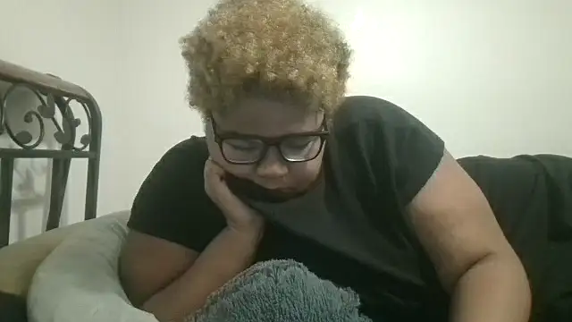 Snapshot of techprincessxx chatting on November 21, 2025, 3:16 am techprincessxx online show from November 21, 2025, 3:16 am