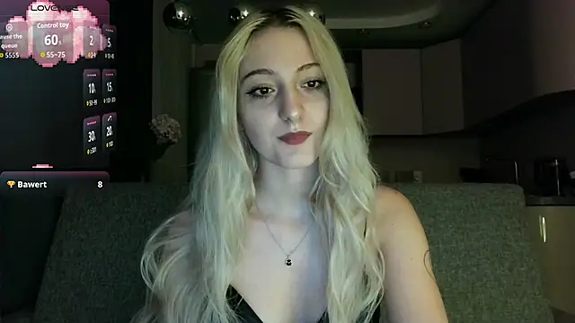 Snapshot of white_liillyy chatting on September 9, 2025, 9:57 pm white liillyy online show from September 9, 2025, 9:57 pm