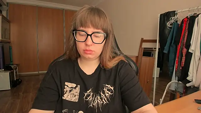 Snapshot of just_fucked777 chatting on April 5, 2026, 3:35 am just fucked777 online show from April 5, 2026, 3:35 am