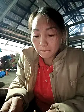 Exembin online show from November 18, 2025, 7:44 am