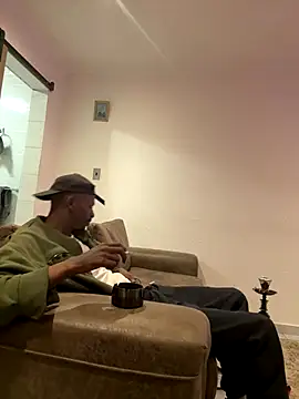 Snapshot of AllDayBbC chatting on November 30, 2025, 7:14 pm AllDayBbC online show from November 30, 2025, 7:14 pm