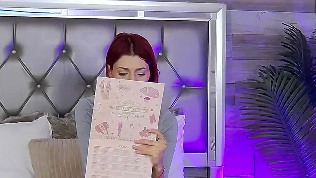 LunaHart online show from March 7, 2026, 6:42 am