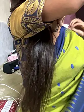 Snapshot of Desire_Zoya chatting on October 20, 2025, 6:52 pm Desire Zoya online show from October 20, 2025, 6:52 pm