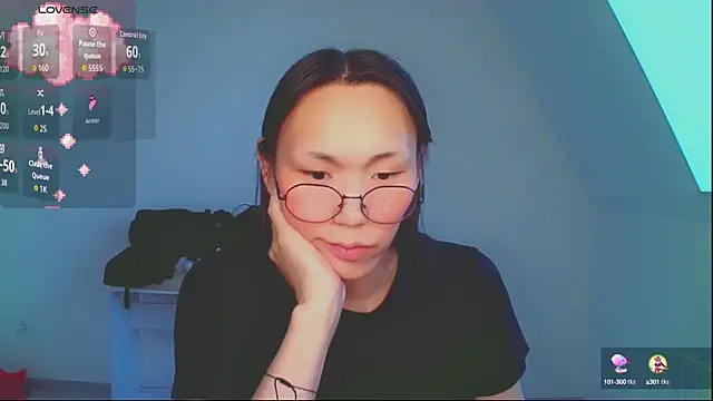 YingYing  online show from October 11, 2025, 2:51 pm