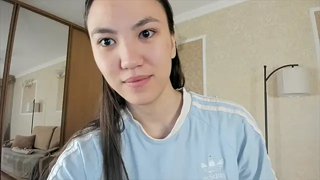 Snapshot of sakura_oki_doki chatting on September 19, 2025, 9:24 am sakura oki doki online show from September 19, 2025, 9:24 am