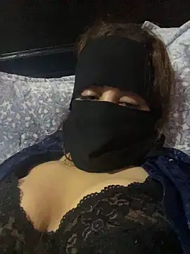  Jori  online show from October 5, 2025, 11:39 pm