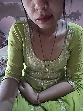 Paakhi-Singh online show from December 18, 2025, 4:39 am