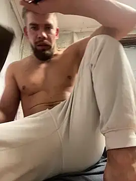 Snapshot of ScandentVendee chatting on December 22, 2025, 5:13 pm ScandentVendee online show from December 22, 2025, 5:13 pm