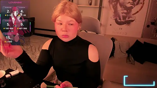 LilithNelson online show from November 12, 2025, 8:45 pm