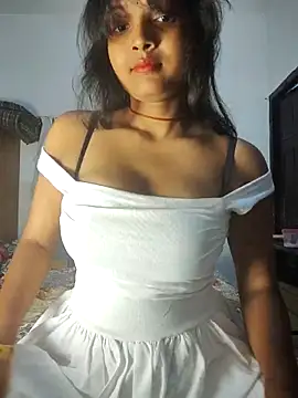 RAYI Queen 2 online show from October 17, 2025, 1:13 pm