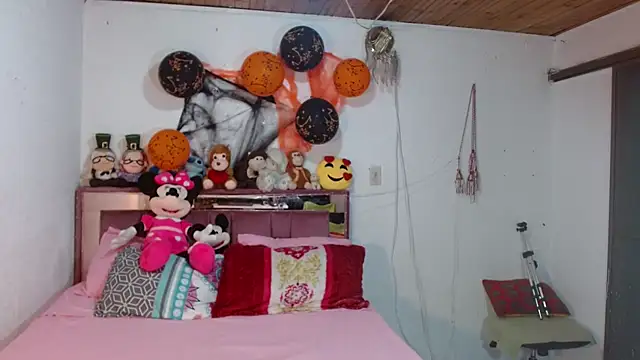 Mariajose202 online show from October 24, 2025, 11:53 am