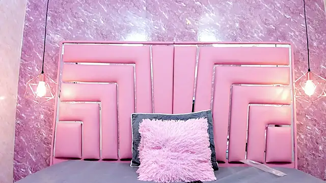 Snapshot of WILD_FIREE_ chatting on November 21, 2025, 7:02 pm WILD FIREE online show from November 21, 2025, 7:02 pm