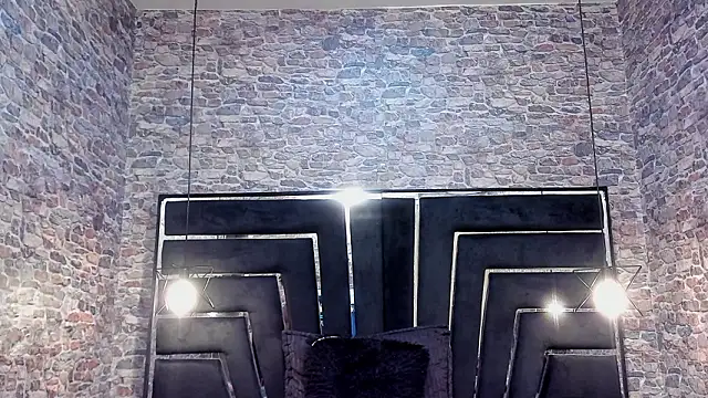 WILD FIREE  online show from February 2, 2026, 8:08 pm