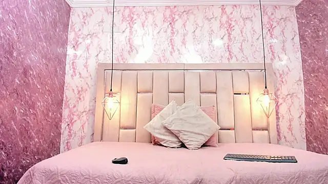 Snapshot of WILD_FIREE_ chatting on November 20, 2025, 7:47 pm WILD FIREE online show from November 20, 2025, 7:47 pm