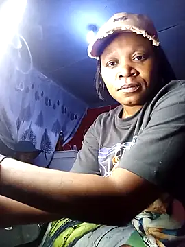 AfricanDoll15 online show from November 12, 2025, 11:41 pm