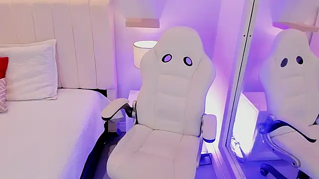 Snapshot of manyaa_ chatting on October 18, 2025, 7:49 pm manyaa online show from October 18, 2025, 7:49 pm