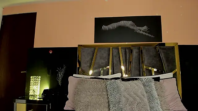 Snapshot of ScarletTorres chatting on February 21, 2026, 3:47 pm ScarletTorres online show from February 21, 2026, 3:47 pm