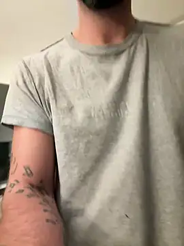 Snapshot of Simon-xx chatting on February 27, 2026, 9:47 pm Simon-xx online show from February 27, 2026, 9:47 pm