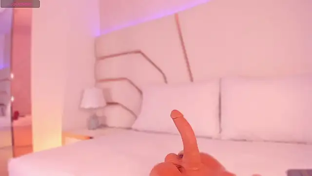 Snapshot of Saday_ chatting on April 8, 2026, 8:32 pm Saday online show from April 8, 2026, 8:32 pm