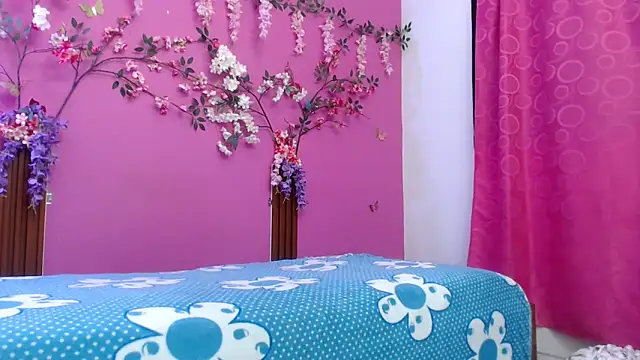 Snapshot of skinnybarbie022 chatting on May 31, 2026, 12:16 am skinnybarbie022 online show from May 31, 2026, 12:16 am