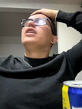 Snapshot of Kurtxxx22 chatting on October 30, 2025, 4:55 am Kurtxxx22 online show from October 30, 2025, 4:55 am