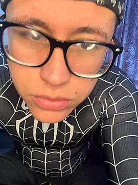 Snapshot of Kurtxxx22 chatting on October 31, 2025, 3:52 pm Kurtxxx22 online show from October 31, 2025, 3:52 pm