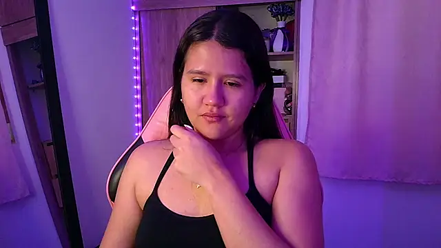 Snapshot of Oliviawatson1 chatting on June 26, 2026, 12:22 pm Oliviawatson1 online show from June 26, 2026, 12:22 pm