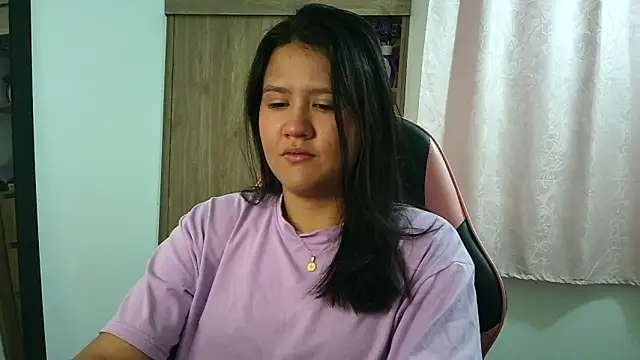 Snapshot of Oliviawatson1 chatting on January 13, 2026, 12:31 pm Oliviawatson1 online show from January 13, 2026, 12:31 pm