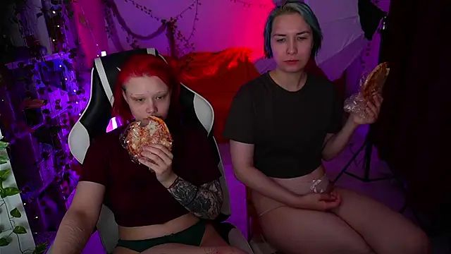 Snapshot of Sova173 chatting on September 23, 2025, 5:42 pm Sova173 online show from September 23, 2025, 5:42 pm