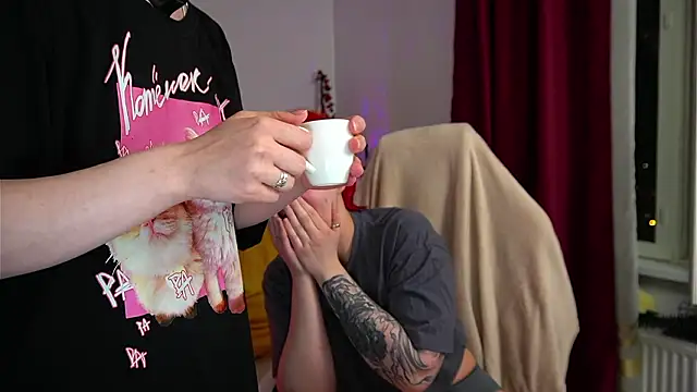 Snapshot of Sova173 chatting on March 18, 2026, 10:32 pm Sova173 online show from March 18, 2026, 10:32 pm