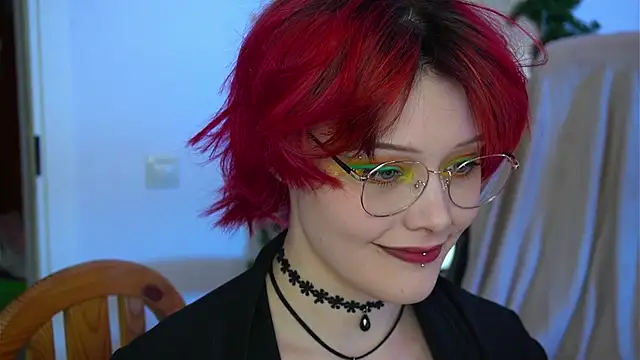 Snapshot of Sova173 chatting on April 10, 2026, 4:14 pm Sova173 online show from April 10, 2026, 4:14 pm