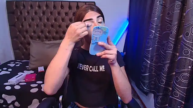 Snapshot of lailahdark chatting on April 8, 2026, 10:00 pm lailahdark online show from April 8, 2026, 10:00 pm