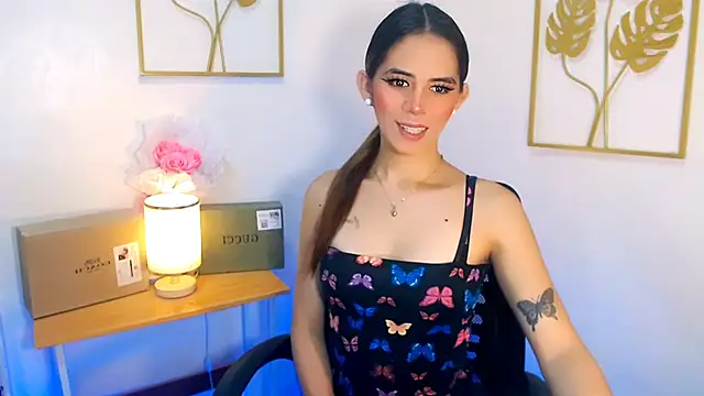 xPrecuioseChesca online show from September 25, 2025, 1:44 am