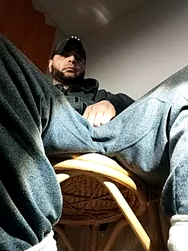 Snapshot of SmokedAlloy2 chatting on January 8, 2026, 1:33 am SmokedAlloy2 online show from January 8, 2026, 1:33 am