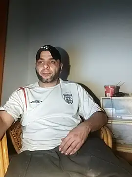 Snapshot of SmokedAlloy2 chatting on December 19, 2025, 12:25 am SmokedAlloy2 online show from December 19, 2025, 12:25 am