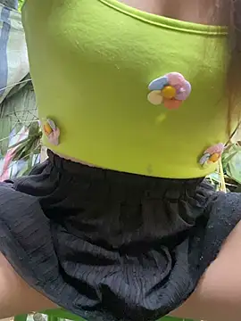 xixi2025-16 online show from February 24, 2026, 2:23 am