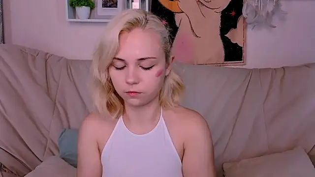 Charlotte Colinss online show from September 14, 2025, 4:57 am