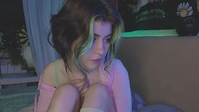 Miko Meow online show from July 2, 2026, 6:25 pm
