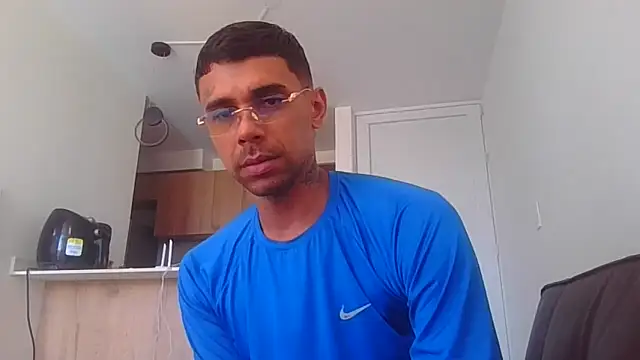 allanjones15 online show from September 9, 2025, 6:39 pm