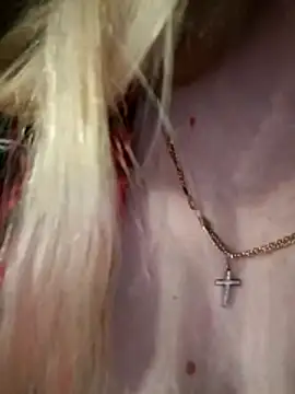 babyjessi online show from April 7, 2026, 8:43 pm