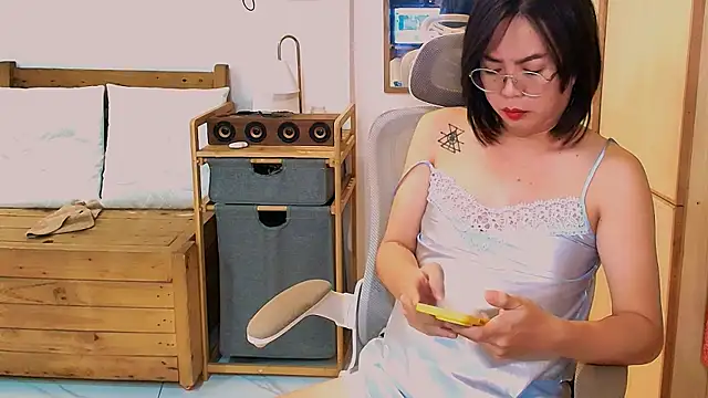 moriliciousxxx online show from December 5, 2025, 1:38 am