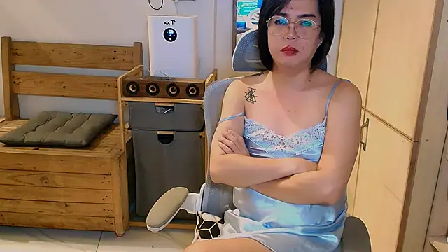 moriliciousxxx online show from October 21, 2025, 11:15 pm