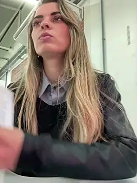 Snapshot of SweetGraciosa chatting on September 26, 2025, 3:30 pm SweetGraciosa online show from September 26, 2025, 3:30 pm