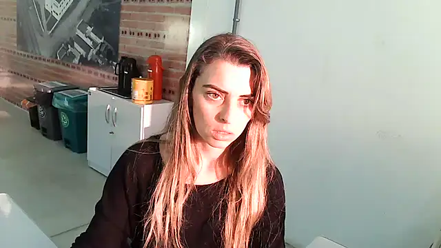 Snapshot of SweetGraciosa chatting on September 23, 2025, 8:27 pm SweetGraciosa online show from September 23, 2025, 8:27 pm