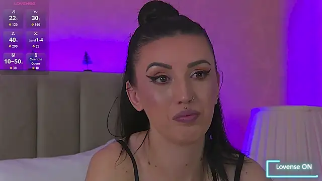 EnyaHazell online show from December 13, 2025, 8:04 pm