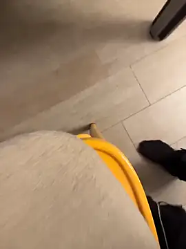 Manu97k online show from October 30, 2025, 11:01 pm