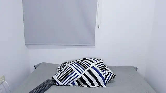 CristinaPiccone online show from December 20, 2025, 12:24 am